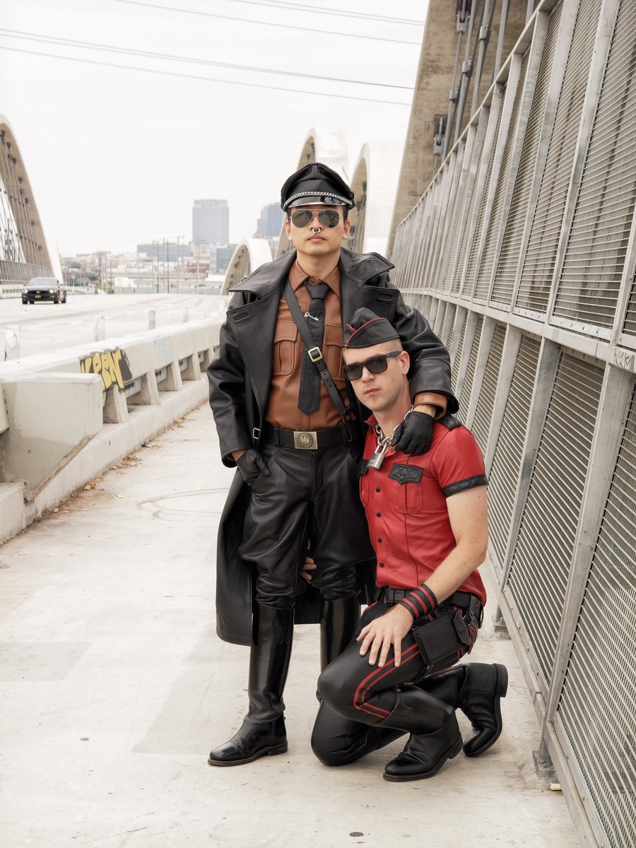 bootedray's tweet photo. #gayleathermaster https://t.co/3hKtOsejSh