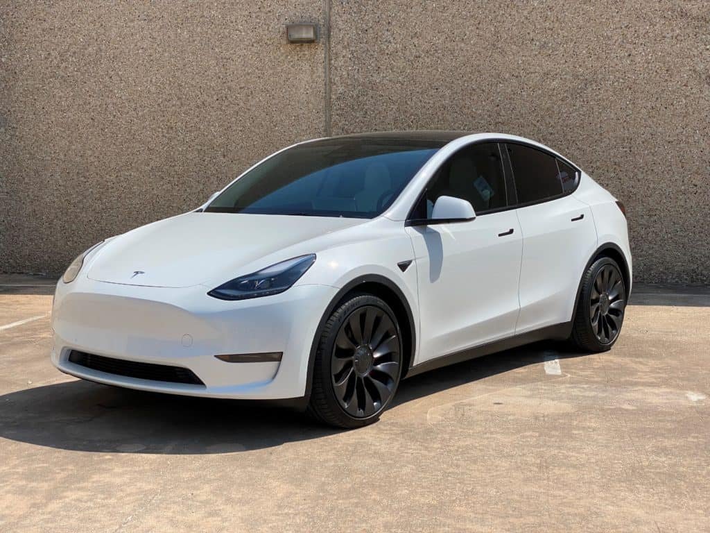 theficouple's tweet photo. When you bought the $50,000 Tesla Model Y to save on gas &amp; maintenance.

Then you learned: 
- It loses 20-35% of its value by year 3  
- It loses 55-58% of its value by year 5  

So by year 5 you lost $35,000+ of value?  

....Congrats on saving ~$1,000/yr on gas. https://t.co/ViRplp4un1