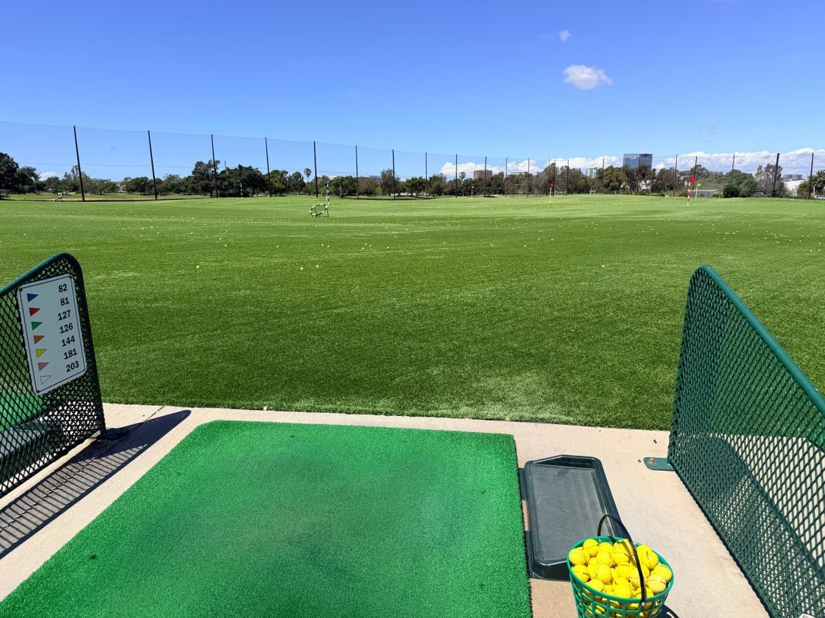 ChickenParkLA's tweet photo. Leave the pressure on the first hole and bring the peace onto the green. https://t.co/zVoIULW4WR