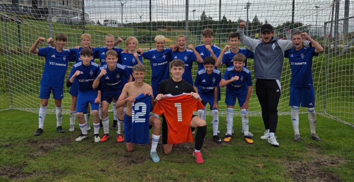 BG_1930's tweet photo. U-15 Superliga: 
Stolem Gniewino - BAŁTYK 1:2 (1:2) 
Stoją od lewej: Kiciński, Kass, J. Lewandowski, Wielgosz, Miller (gol), Gajewski, Kartanowicz, Paluszek, trener Arciszewski, Borodziuk, 
niżej: F. Kulaszewicz, Stężała, Jasnoch, Stemski, Bryndza (gol), Kosecki https://t.co/dvA2004MWe