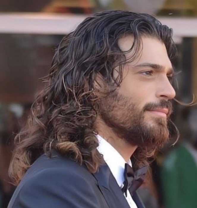 ilcelopessantos's tweet photo. @fundaerkoc @EvaPickov1 #CanYaman🌟 https://t.co/ug3lMzhpxc