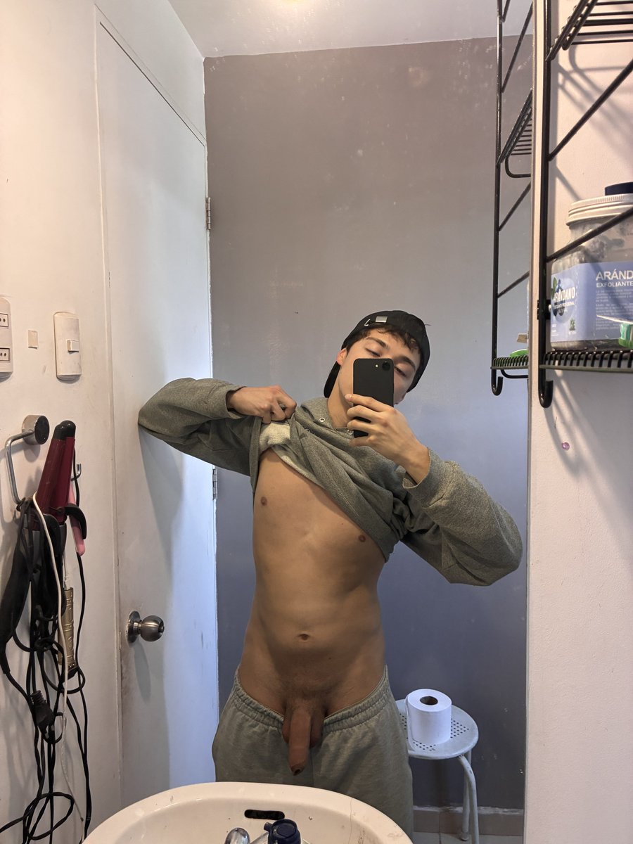 renatoonixxx's tweet photo. Despertandoo 😝 https://t.co/ck2d44GoH9