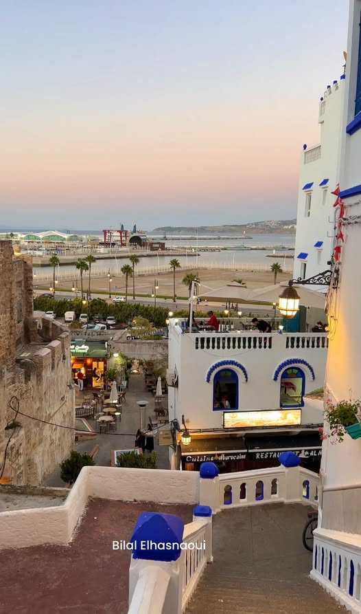 DodoNaserrr's tweet photo. Ambiance du soir à Tanger ❤️😍 https://t.co/fvNoQy7X80
