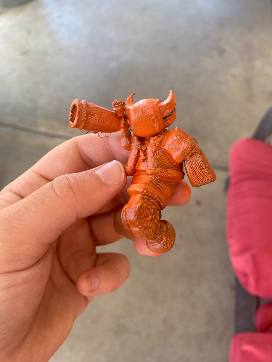 voidmind2's tweet photo. Test print is OK, using PLA cuz my printer actually sucks and can’t get high temps, he looks a bit mangled tho so I’m changing a few settings. Aaaand hopefully it will be ok. https://t.co/34pEjgo9O4