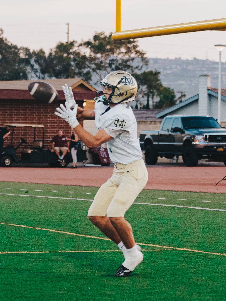 MiraCostaFB's tweet photo. Week 0 in frames.

First night out. First real test. Plenty to build on.

Varsity is underway.

#MiraCostaFootball #FridayNightLights https://t.co/mzp3ZcE1Tb