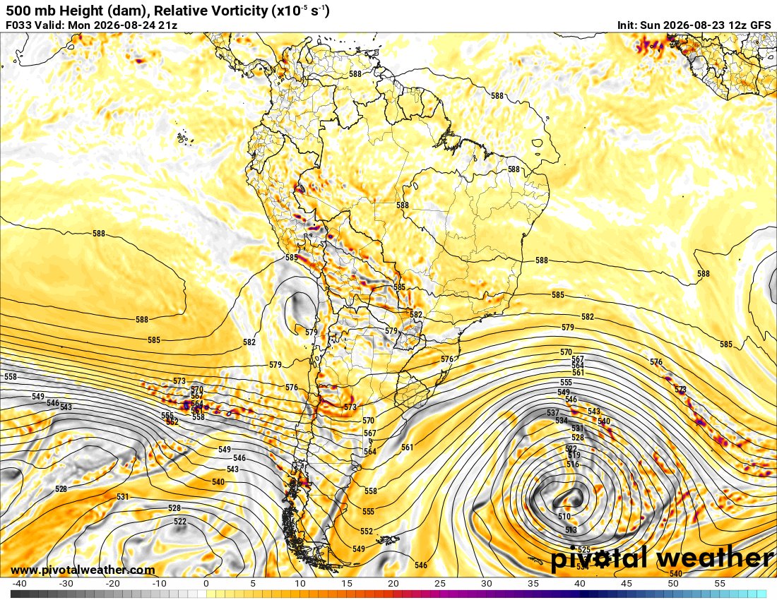 davidurra7's tweet photo. Norte Grande / Núcleo frío en altura cruzará por la zona esta noche y mañana lunes.

En sectores cordilleranos esperan nevadas y viento fuerte.

Para valles interiores y zona costera, no descarto trazas de precipitación, chubascos como tormentas eléctricas aisladas (de base alta), por el tipo de nubosidad que se va a desarrollar las próximas horas.
También lloviznas en algunas localidades de zonas costeras.