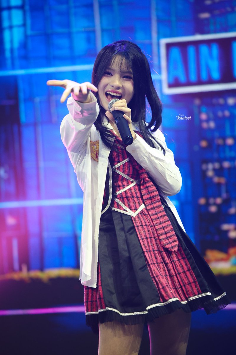 MottaNoCounter's tweet photo. pertamakali liat Ishou ini 🤣
cantik banget @JTrisha_JKT48 ☺️

📷 1&amp;2 :  @Rantovl
📷 3&amp;4 : @llxxonk https://t.co/iXVDUv7i40