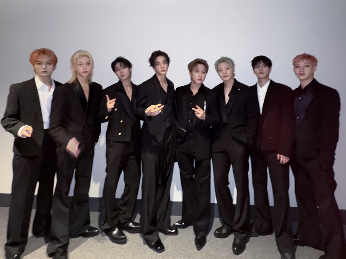 Stray_Kids's tweet photo. [스키지기]

2026 TIMA International Group of the Year🏆✨
늘 감사한 마음 잊지 않고, 더 멋진 무대로 보답할게요💞

#StrayKids #스트레이키즈
#TIMA #TIMA2026
#YouMakeStrayKidsStay https://t.co/U8ReWpj6Lk