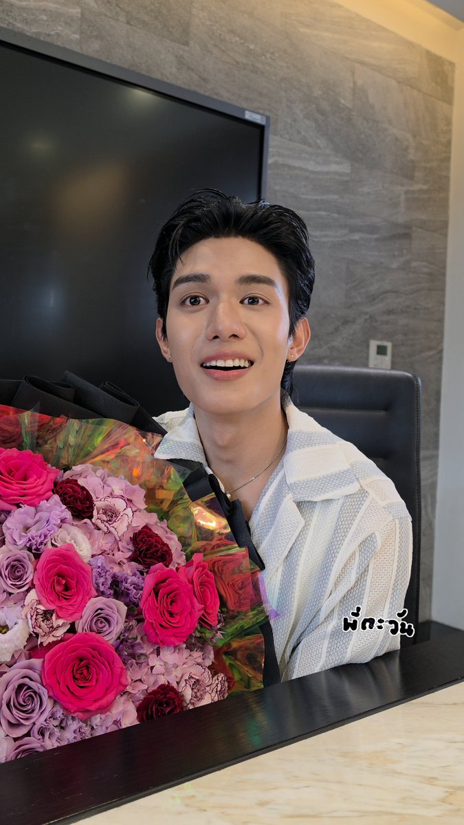 TawanMBY's tweet photo. เซอร์ไพรส์ค่า~ 555555555555
BLOOM IN LOVE WITH NET
#MELAxNET
#netsiraphop
#HAPPINET https://t.co/vyJuo650C9