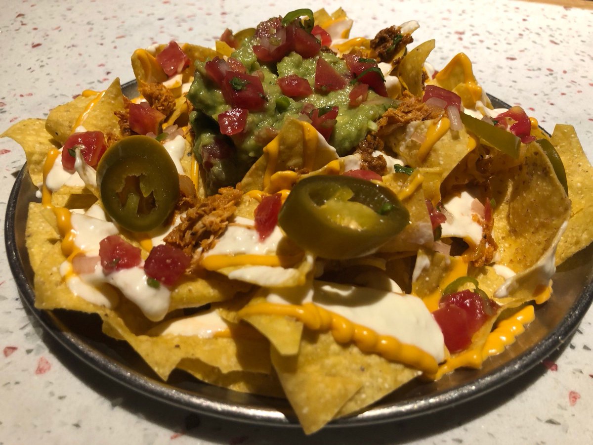 annpinnow's tweet photo. Craving bold flavors Try our new Mexican chiles rellenos—roasted poblano peppers stuffed with melted Oaxaca cheese, dipped in crispy batter and topped with tangy tomato salsa!， https://t.co/RPSQZHEaOh