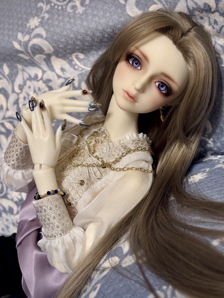 tkw_evergreen's tweet photo. アイドール仙台でのオーダー品、その2。
hacktさん @Satoru_Hackt にお願いしていた、念願のネイルハンドです。
夕鷹のイメージをお伝えしたところ、巧みにデザインに落とし込んで下さって感謝しかありません…！
格好良くて美しい、理想の作品をありがとうございます✴︎
#hacktネイル https://t.co/NesjD3n9QF