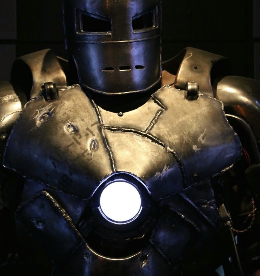 RealZobatex's tweet photo. TONY DIDN’T INVENT THE ARC REACTOR FOR IRON MAN. https://t.co/5SlK7qeXN2