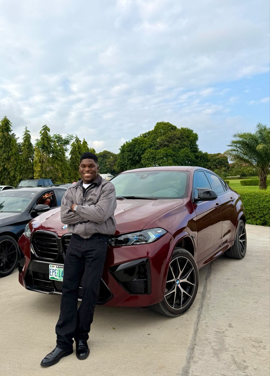 mrbluemax's tweet photo. 300 Million Naira Well Spent 😂💰

Yet, many are Still Scared to Chase their Dreams 🤦🏽‍♂️

Before you scroll… check the bio. That’s all I’ll say 😮‍💨$$ https://t.co/VpS4QecKYo