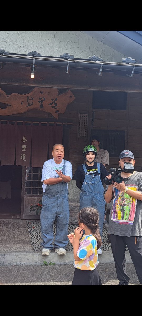 nyanyoni26's tweet photo. 今日の昼、出川さんと渡邉美穂ちゃんに出会いました🛵 https://t.co/CXSog3RESc