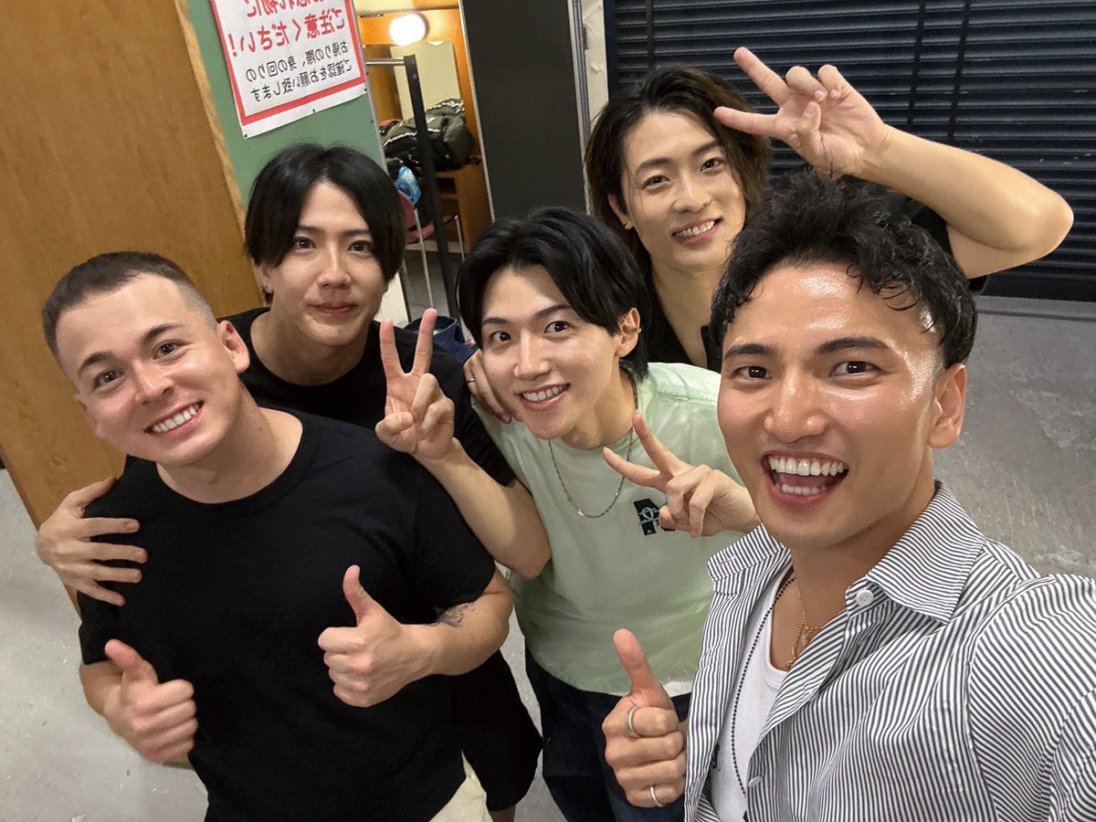 M_keito10's tweet photo. #日曜日のジャッカル 
本日ご来場いただいた皆様！
ありがとうございました！

初ジャッカル！
めちゃくちゃ笑ったーーーーー！
最高に楽しかったです！

皆様も楽しんでいただけていたら
幸いです😌

にしても笑ったなー！

次は
「3匹のナメクジ~THE FINAL~」
でお会いしましょう✨ https://t.co/R6c7cs9raC