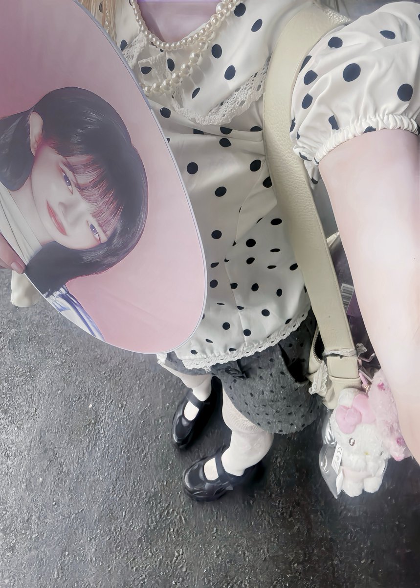 illito0_0's tweet photo. インスタ繋がれる人募集中です🎀
今後の推し活やプライベートの写真、また私が美容室で働いているためそんなのもあげようかな〜って思ってます🌷ꔛෆ
また、広島で美容室やってるためいつかカラーモデル募集するかもです！！
これる方がいたら推しの話語りながらしたいと思ってます！気軽にDM待ってます♡
 #ILLIT #GLLIT 
 #ILLIT好きな人と繋がりたい
 #GLLITさんと繋がりたい
 #Hearts2Hearts #S2U 
 #Hearts2Hearts好きな人と繋がりたい
 #S2Uと繋がりたい