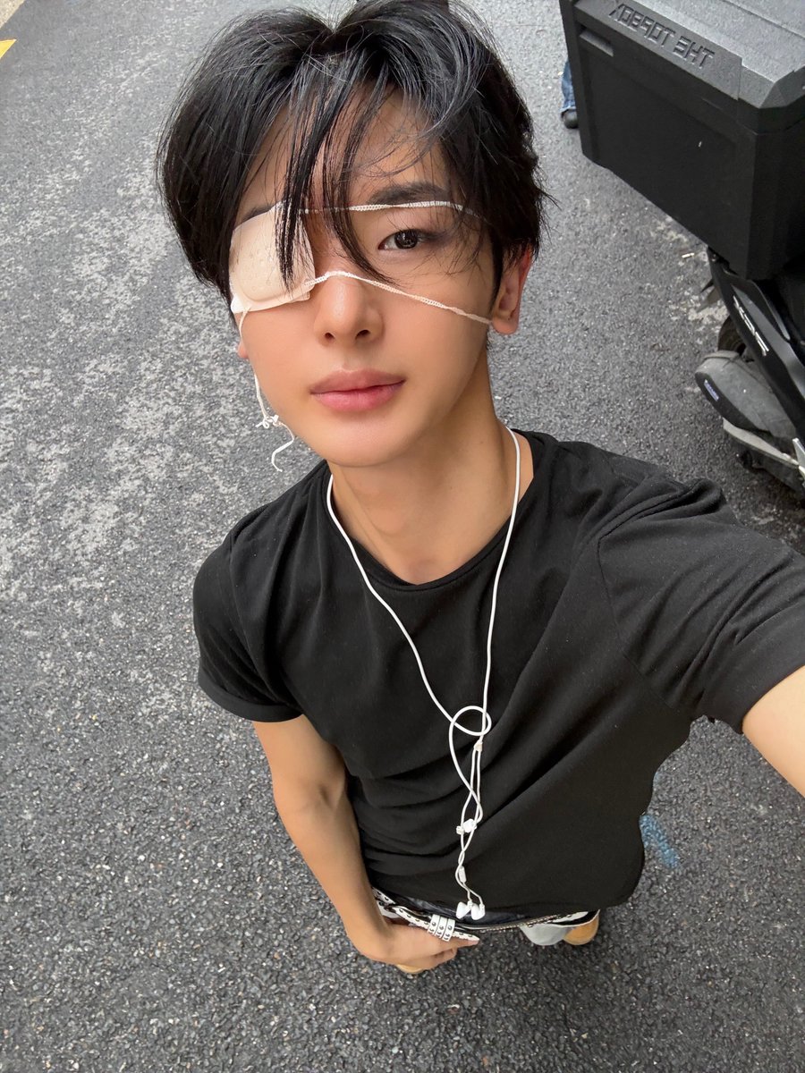Junw0nelNoona__'s tweet photo. #Myjunwon🩵
he so handsome y'all 🔥
#유준원 #ユジュンウォン
#YUJUNWON #AlwaysLove_JUNWON
#X_ON #CONTI https://t.co/tRJUNZIMD4