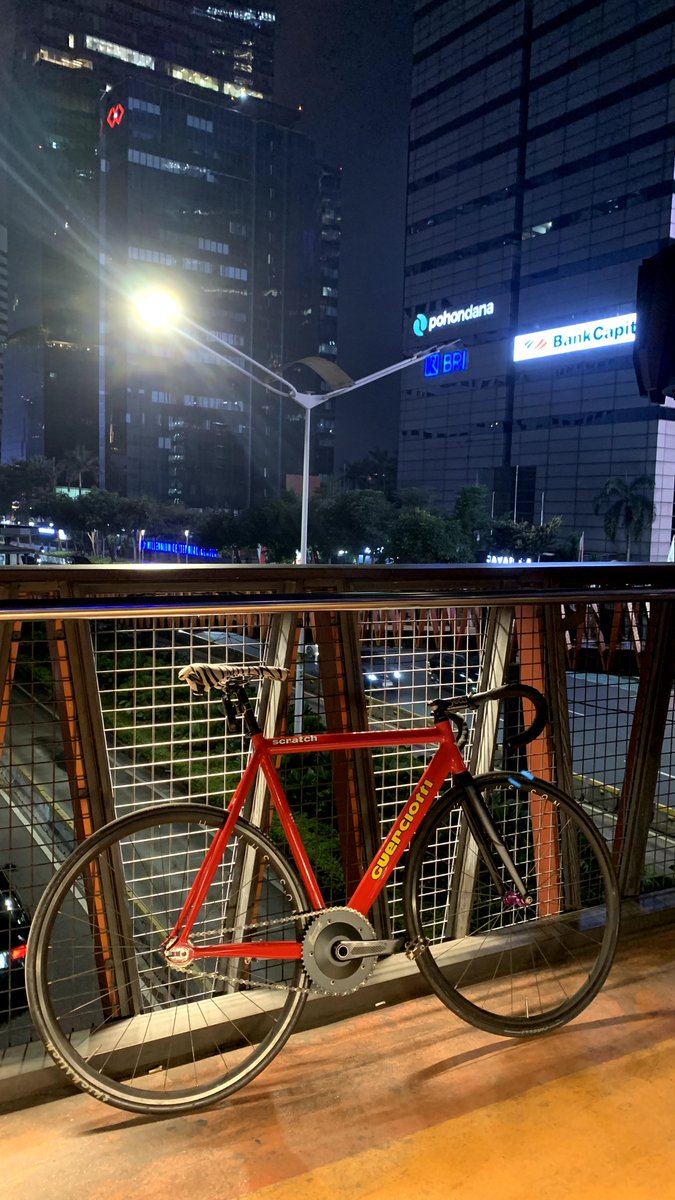 kuningpekat's tweet photo. nyari tukeran ws hpluson x rollcii ke ws carbon ,siap nambah 
lok jaksel

#fnfjb https://t.co/5qf6U45RHI