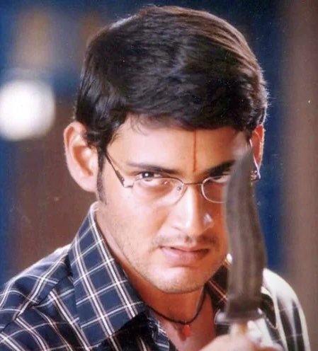 VishwaTarak99's tweet photo. Babu Kathi pattukuntey bale comedy untadi papam . 

Pokiri varaku sarigga Fans undevallu kaadu . Koddiga pokiri ayyaka Mb ki Fans shows start ayyayi . Appatiki varaku ma mxxa kinda undevadu https://t.co/tLEuVUptP0