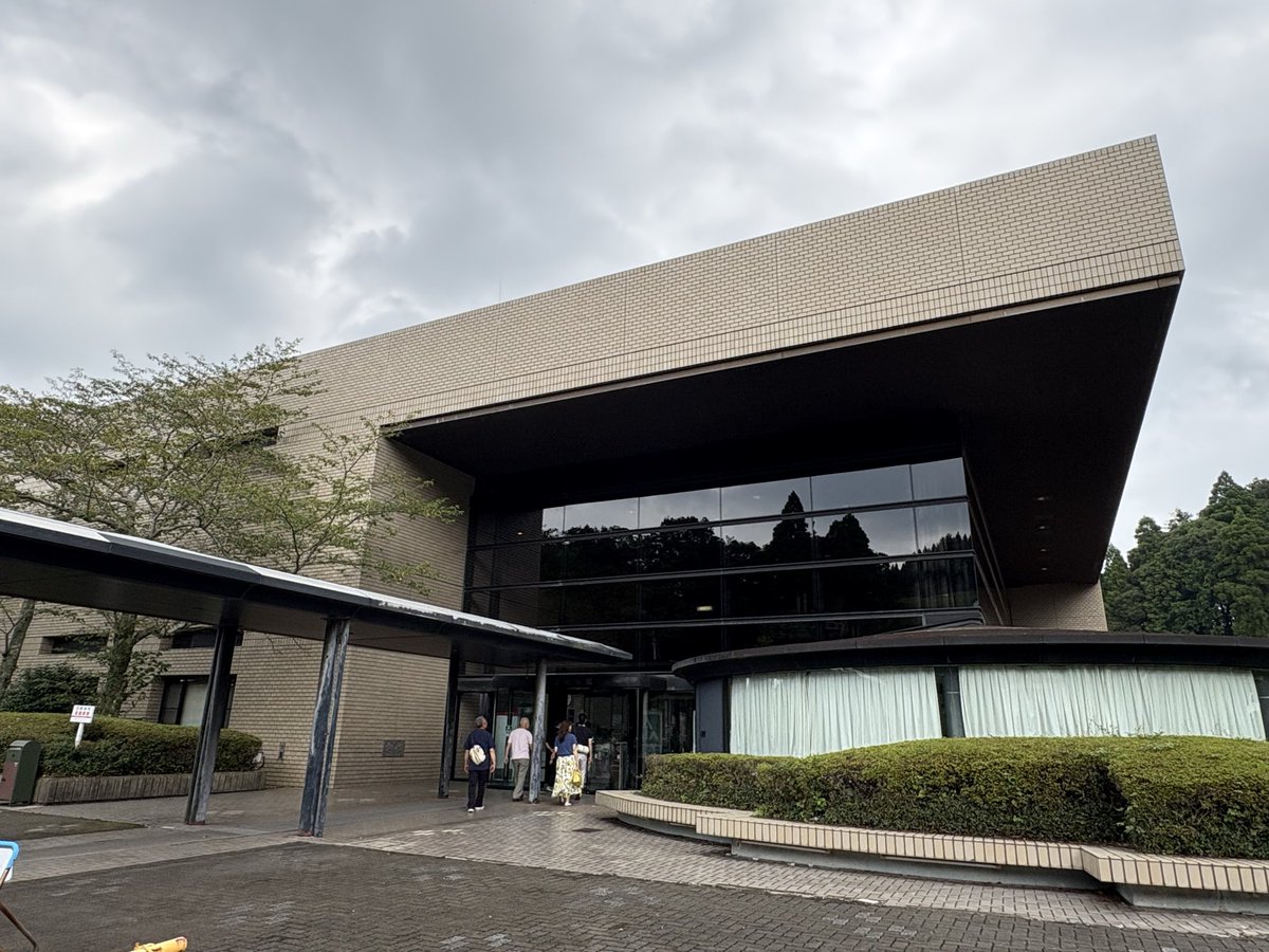 Sadao_Watanabe's tweet photo. 本日は #東金文化会館 へ

このたびの千葉県内の豪雨災害で
お亡くなりになられた方々に、
心からお悔やみを申し上げます
被害に遭われた皆さまの一日も早い復旧をお祈りしています

まだ日も浅いなか、
多くの皆さまに足を運んでいただき
本当にありがとうございました

またお会いしましょう！ https://t.co/nqyPq2YnHv