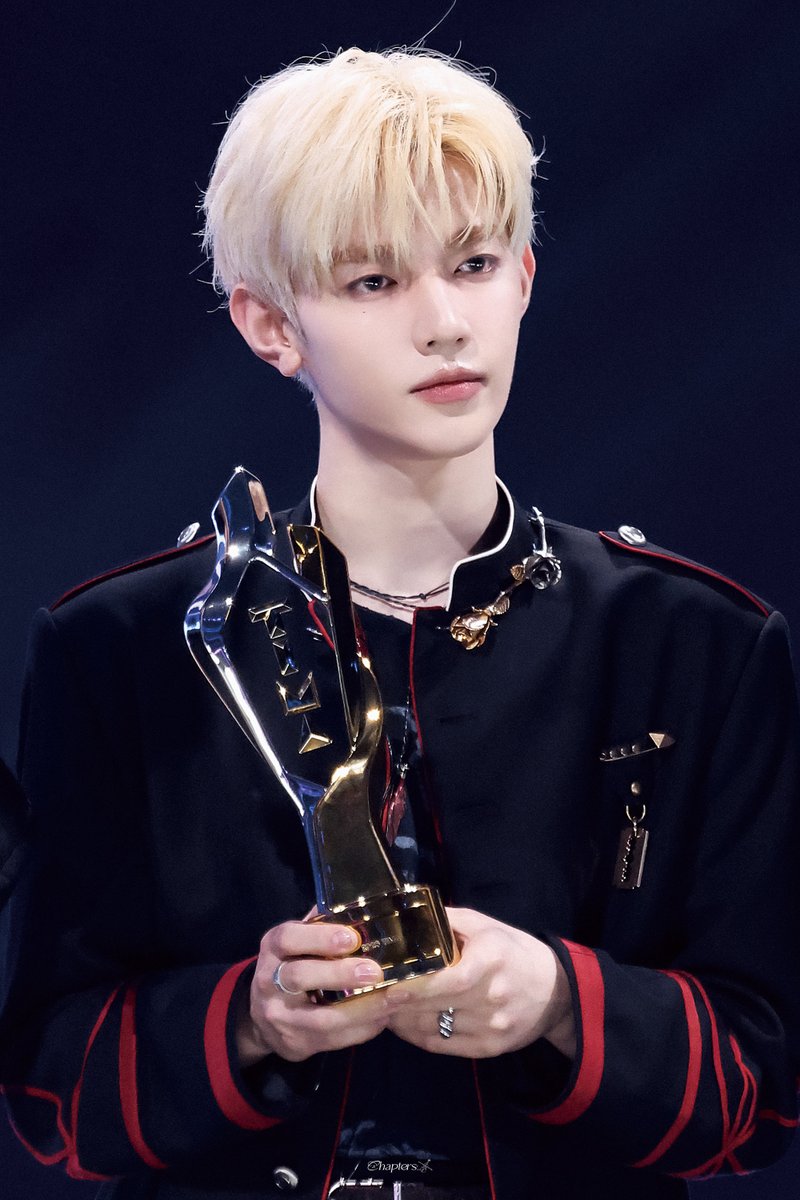 Chapters_Hao725's tweet photo. 260823 🇭🇰Tima

🏆

♫⋆ 𝄞 ────  𝐂𝐡.𝟐𝟕𝟒 ───── ｡♪ ₊˚ 

#ZHANGHAO #장하오 #章昊 #ジャンハオ
#AND2BLE #앤더블 https://t.co/0xm8uQSHe9