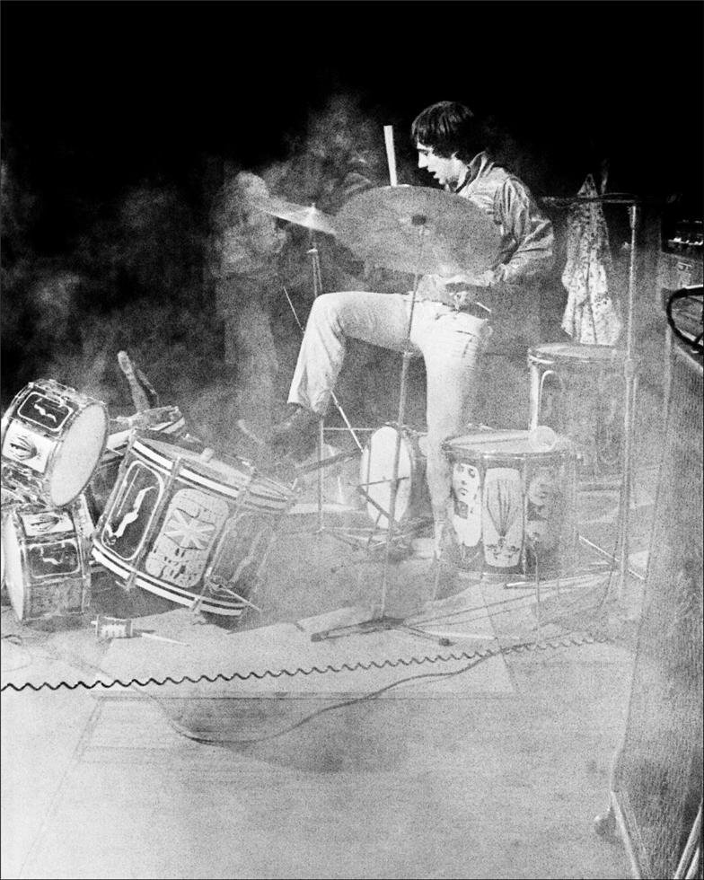 F3hvu6kKTYXcOAF's tweet photo. I’ve always enjoyed myself. Unhappy periods for me last about twenty minutes.
#KeithMoon
#BOTD🎂
#TheWho - My Generation
Live on Monterey Pop Festival, 1967.
#Destruction
https://t.co/PKZN8tZyot
His destruction is a warning to the future.
#TomWright 📷 https://t.co/Wm971fKb2q