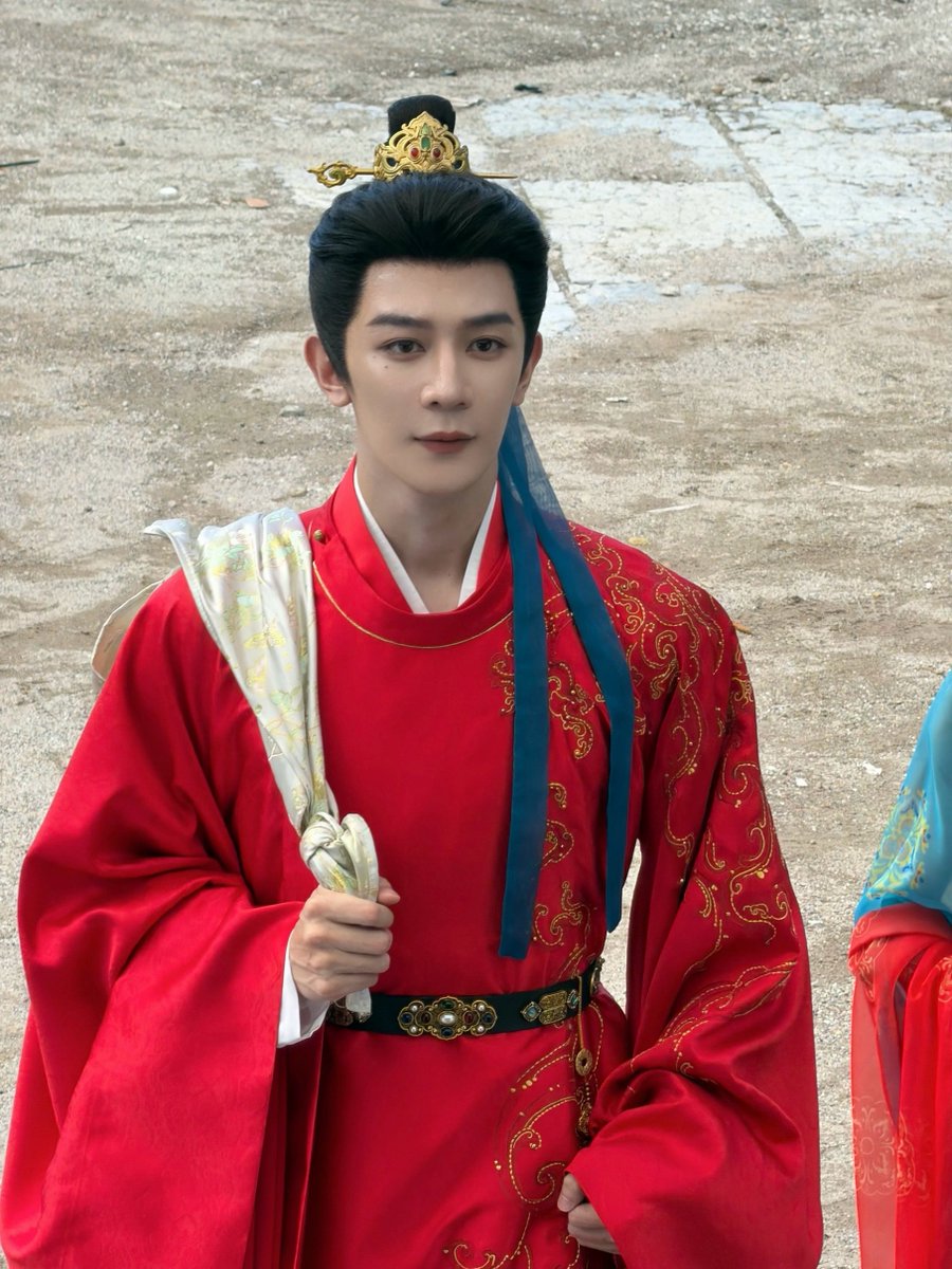xianguang0104's tweet photo. 260823 #XiaZhiguang studio weibo update 📸(1/2)

A postcard sent by Li Haoyu portrayed by Xia Zhiguang ✨ Our Haoyu is so handsome! 

#MySeniorCoroner #我的仵作前辈 https://t.co/SX30FC4FhI