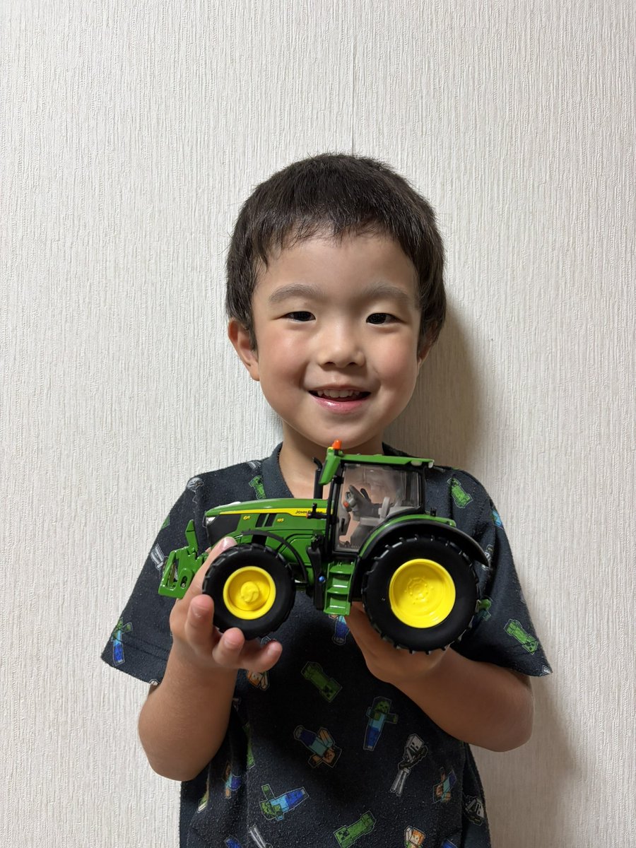 arashi6155's tweet photo. 息子に誕プレでジョンディアあげた https://t.co/ZJPdFr13WS