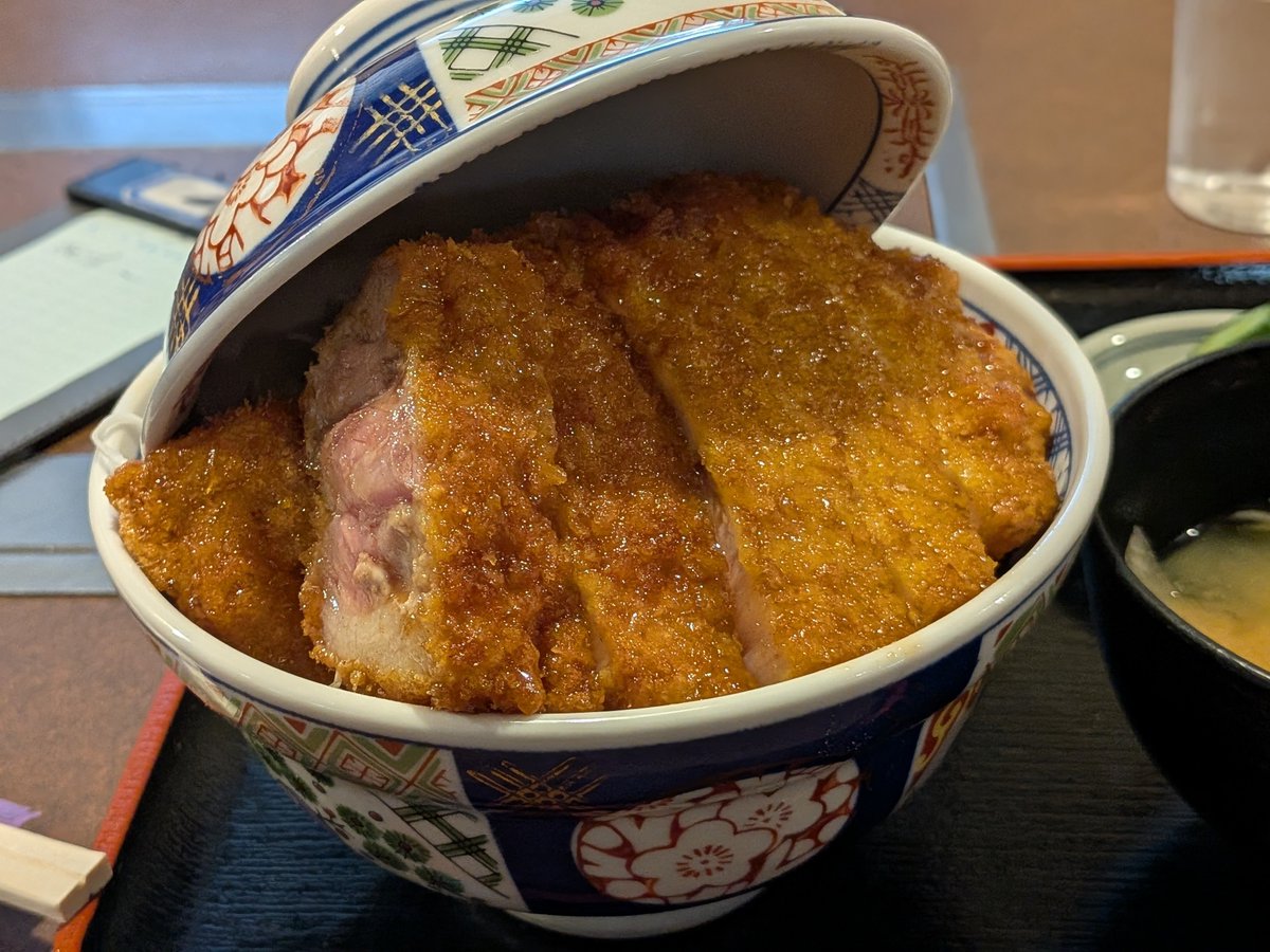hamatomo01's tweet photo. 08.23 “TRY ME TOUR 2026”
伊那GRAMHOUSE
TRiDENT / Bray me
JUST GO以来の伊那。
アンリさんの地元でもあるこの街は、やっぱり温かくていいところでした✨️
たけだのソースカツ丼もやっぱり美味しい!
#広がれブレイミー #Brayme #ブレイミー #TRiDENT https://t.co/OWFzN2QV25