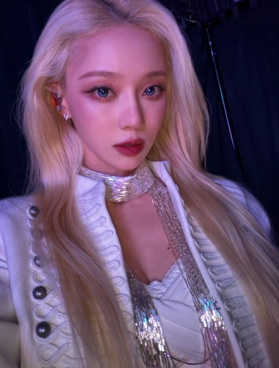 sunkmj01's tweet photo. 흡혈귀, 오늘 밤 우리 집에 올 수 있을까요🧛🏻‍♀️ https://t.co/6lfHNTYayy