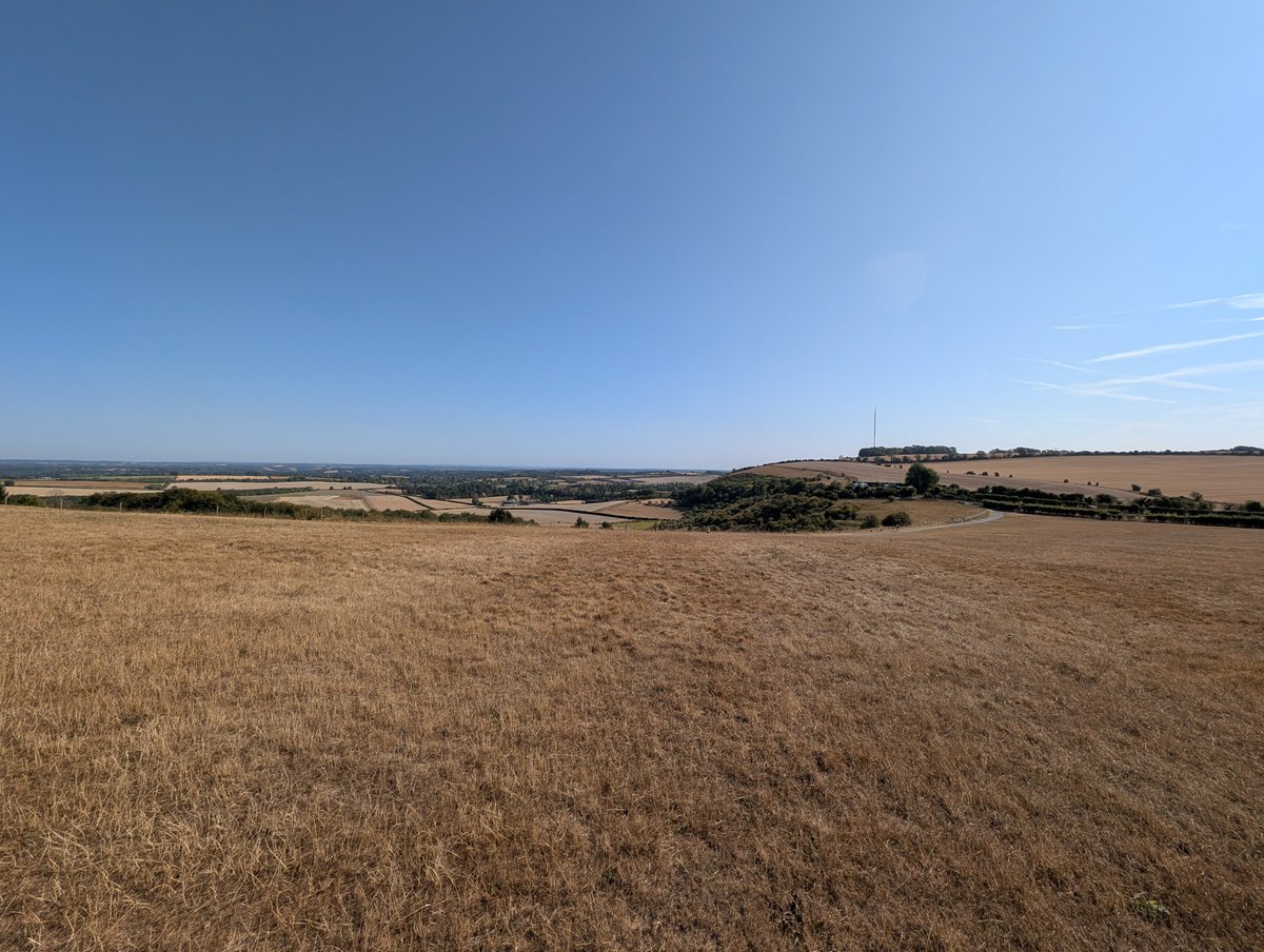 Peterkweedon's tweet photo. Weekend walks over Hannington and Watership Down https://t.co/8952r99ezE