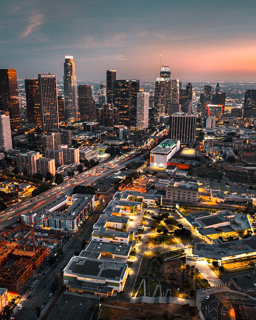 Graysonleo0's tweet photo. Los Angeles „The City of Angels“ California, USA 🧚‍♀️🌃🇺🇸 . . . . https://t.co/thuTEC8zA1