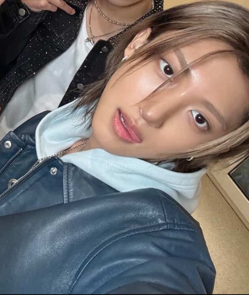 pgkkultaro's tweet photo. 우리  함꼐  돌아갈가요 . . . . . . ? https://t.co/dR7xjz3WWe