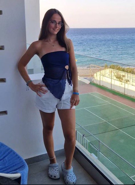 PornSlqve's tweet photo. @HypnoJen9 Please use my irl Katie https://t.co/8D6pyzm2Ya