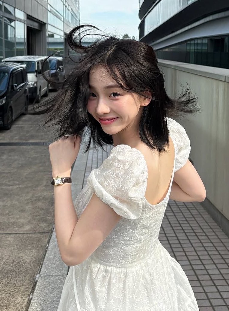 KRINALOOKS's tweet photo. ★ #KARINA #카리나 https://t.co/fv2ME4HaDS