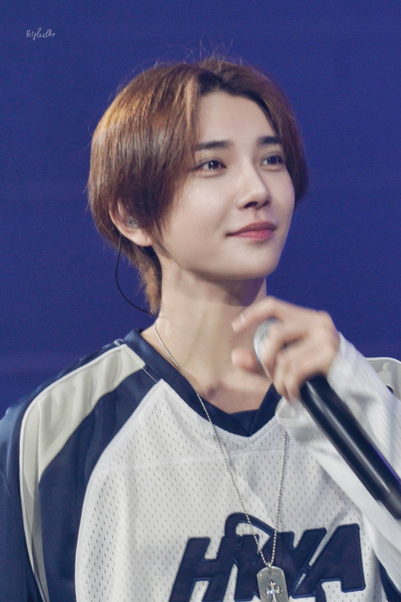 Bigteeth1230's tweet photo. 260823 吉BOARD SHOW

#조슈아 #JOSHUA #세븐틴 #SEVENTEEN #ジョシュア https://t.co/H6eaTsW3Ru