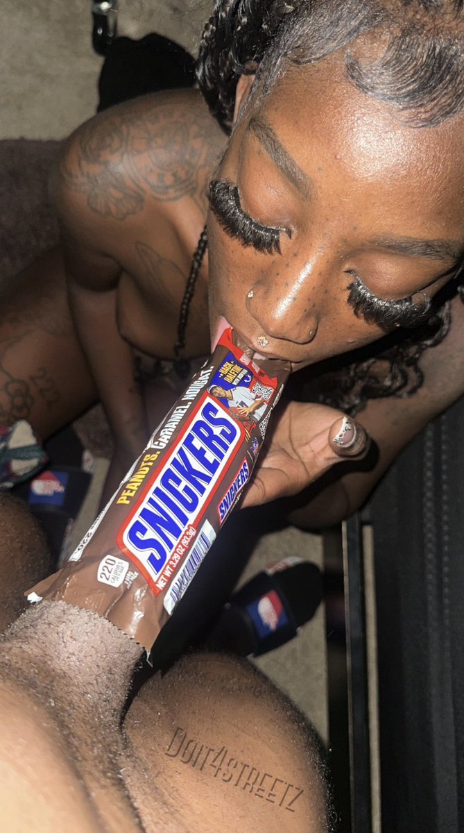 Doit4Streetz's tweet photo. CHUDAI 🍫👅 https://t.co/i1TD6wTw2z
