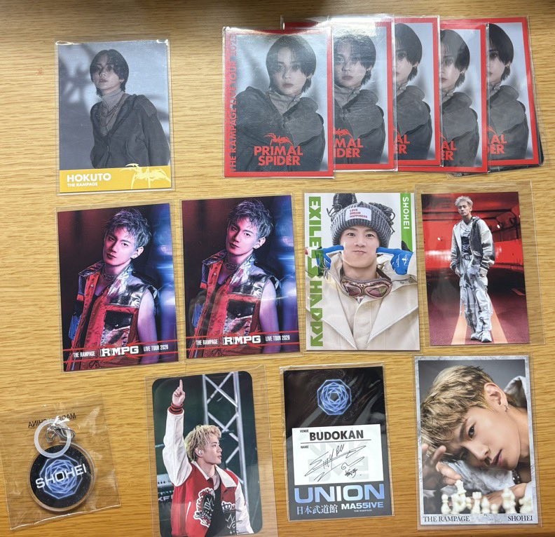 s8sbwh's tweet photo. THE RAMPAGE ランペ 交換

【譲】RIKU 与那嶺瑠唯 吉野北人 浦川翔平 鈴木昂秀

【求】山本彰吾もしくは買取（金額ご提示お願いします。）
交換の場合、同異種問いません。

BOT8/25.26 ハイロー9/22.23 現地交換

お気軽にお声掛けください🙏 https://t.co/7QQBYulDa4