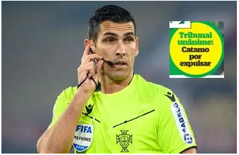 Burlesconi's tweet photo. O facto um árbitro famoso pela facilidade com que dispara cartões, ter estado tão comedido em Alvalade,  ou está a poupar munições para outros cenários, ou está mais moderado, o que não acredito! https://t.co/lfWe7KM5fd