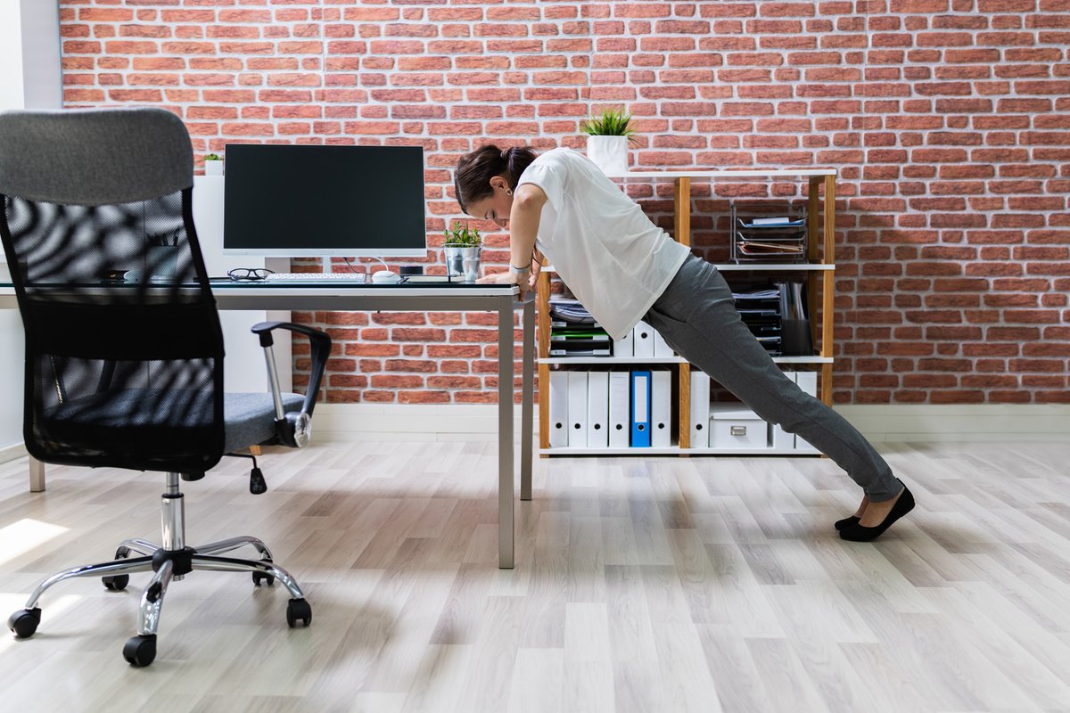 faitt968857's tweet photo. Small daily moves count! A 10-min stretch break every hour helps boost energy, ease tension and keep you focused all day. https://t.co/594WA41d0D