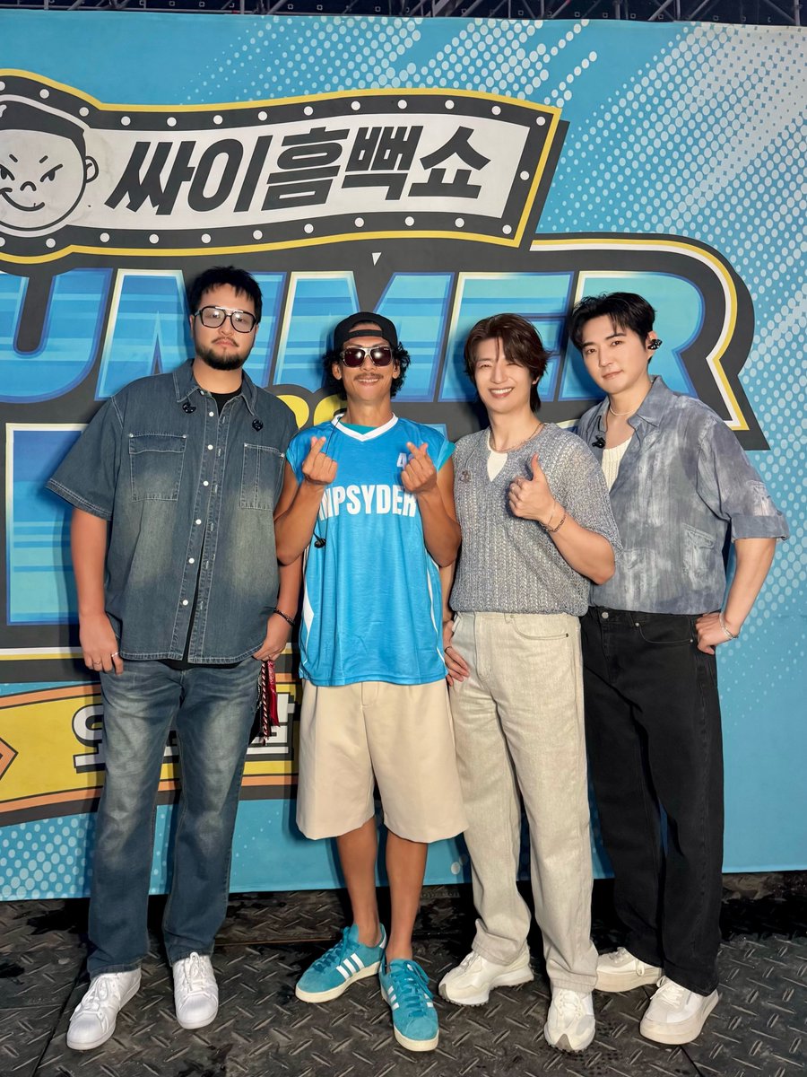 fangori0113's tweet photo. god 오피셜 인스타
🔗https://t.co/Taa3ePkW7y
🔗https://t.co/WoX2gKBmjS
🔗https://t.co/on30pW5veb

[📷]

대전에서 오늘의 god🩵

#god #지오디
#박준형데니안손호영김태우
#싸이흠뻑쇼 https://t.co/GhFQkn735C