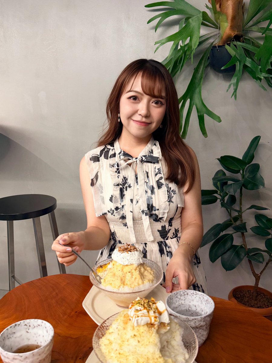 fuyumi1108's tweet photo. とうもろこしかき氷の季節だ🌽

❶かき氷屋 六花 Ricca
❷麻布野菜菓子Azabu Yasai Gashi 
❸甘味処 かき氷 喜良久

#氷活  #かき氷 
#日常垢 
#休日の過ごし方 https://t.co/HPuNAQwHmP
