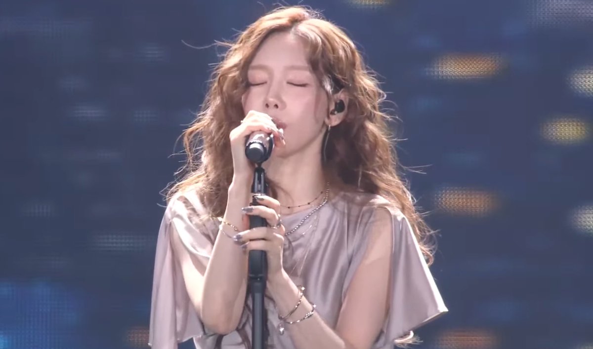 taeyeonfile's tweet photo. TAEYEON 😍🤎✨ https://t.co/t7AqRVJn7K