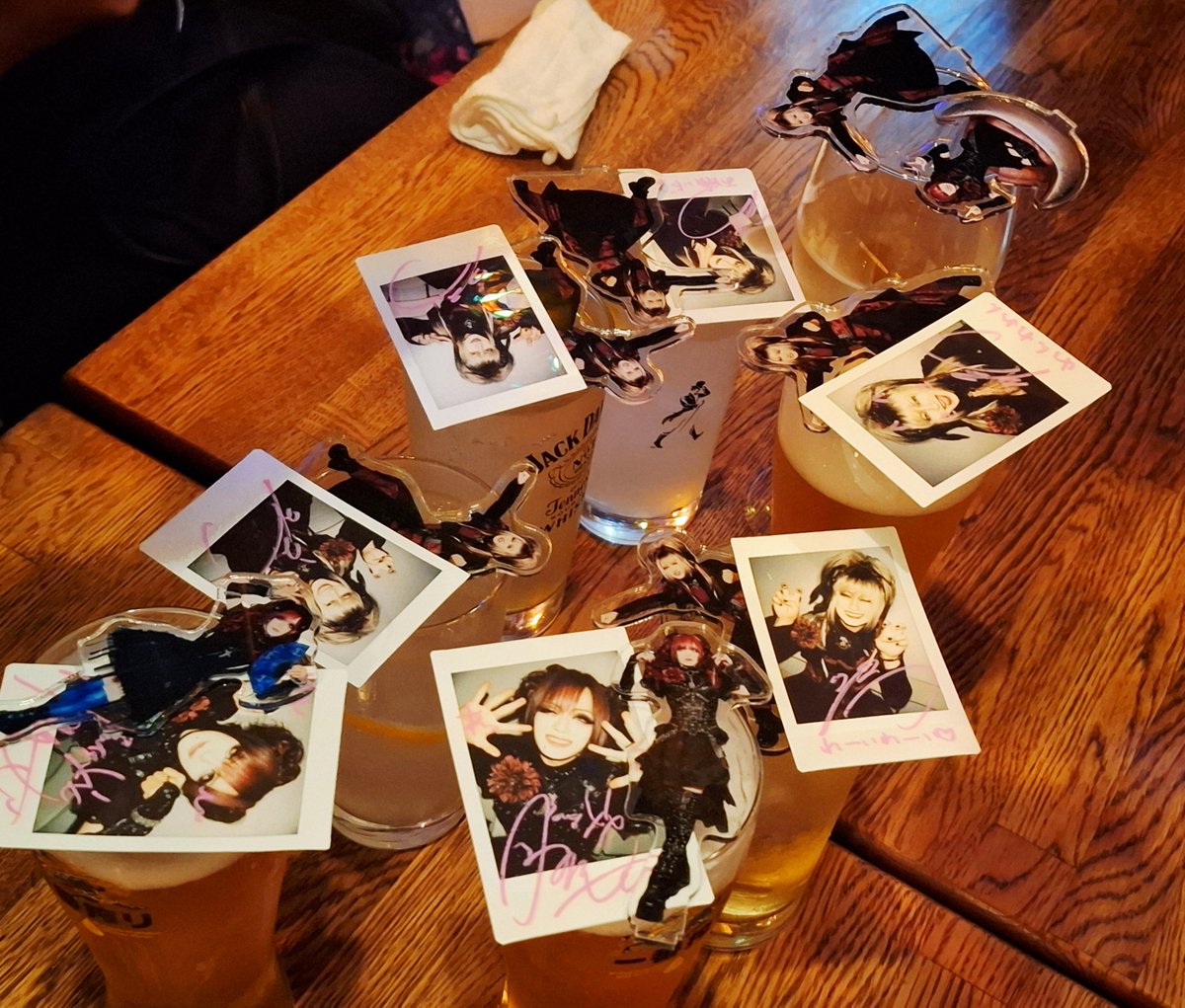 mellowblack's tweet photo. ライブ後のあふたーは前から飲みに行こーって話してた上手の民たちと🙌✨️
めっちゃ楽しかったのでまた開催しよー😆 https://t.co/IFN33f6UDe