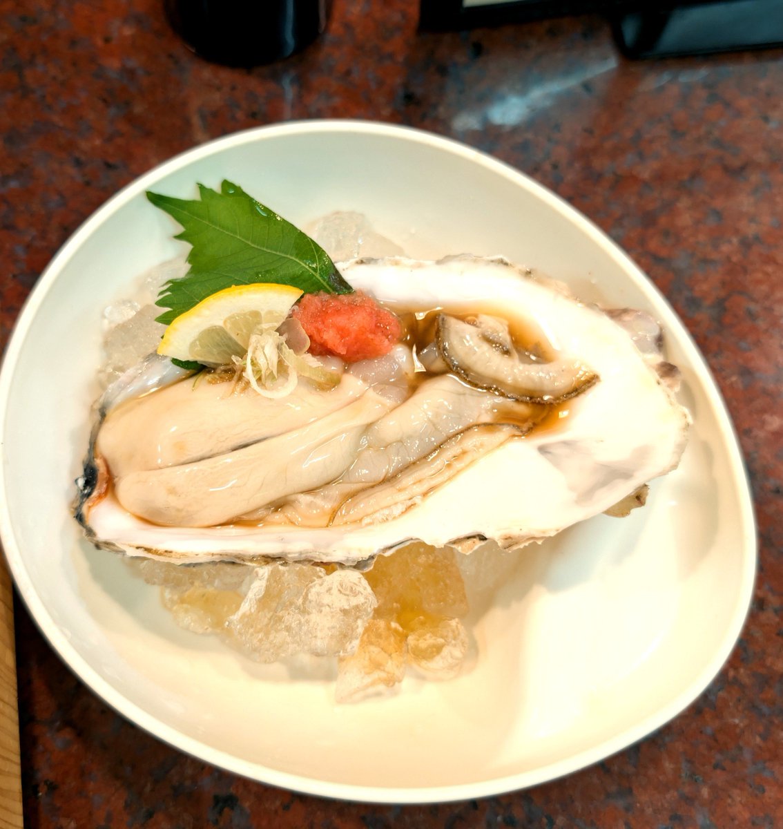 honehonezone's tweet photo. そういえば今回の金沢ライブは旅行も兼ねて
福井県の道の駅行ったり、美術館近くの市場行ってお寿司食べたりして最高でした〜🤤海産物うめ〜〜🤤🤤
車で行ったからお酒飲まず、健全な旅行となりました…😂 https://t.co/nibkihSq4E
