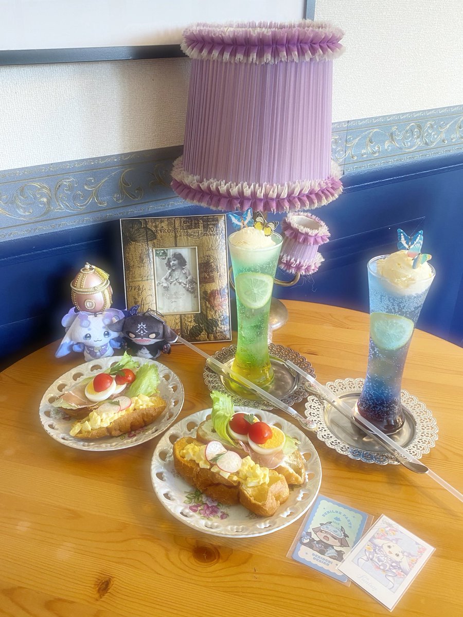 ___u_t_oO's tweet photo. とっても素敵なカフェに行ってきたよ😻💘

#見るんるん
#ちょまと撮ったよ https://t.co/4ZSDpywqvR