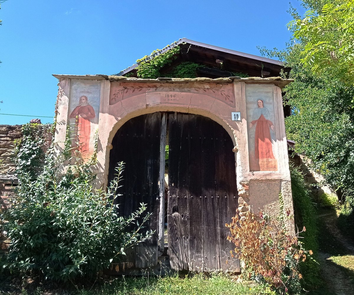 luca_bergamasco's tweet photo. #FrescoFriday meets #ThursGate and #aDoorableThursday https://t.co/QdmlEZW9ho