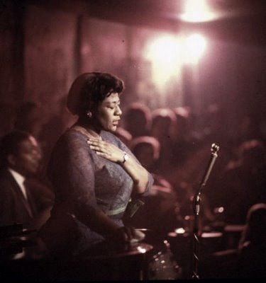 oakroyd's tweet photo. #SundaySoul - Ella Fitzgerald🎙️ https://t.co/xZUcw5nuXZ https://t.co/gq8gGT75EY