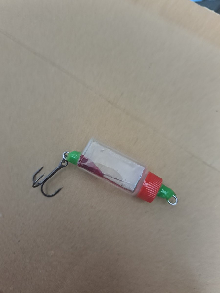 utyotenstyle's tweet photo. バンデさんから頂きました✨️
針つけて準備万端🎣 https://t.co/b5V5QZ3lM7