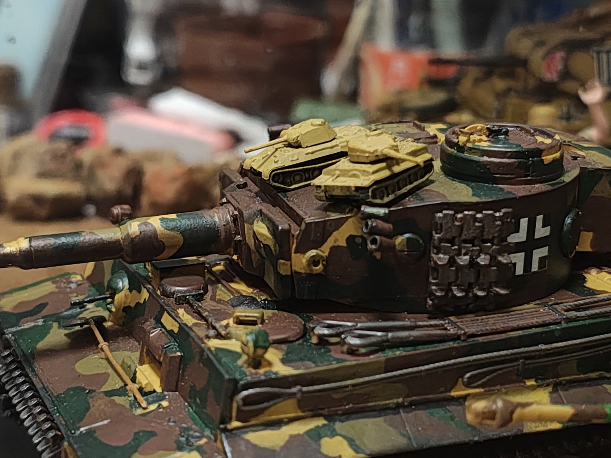SnymSj's tweet photo. 1/48ティガー戦車に子供が生まれました！
1円戦線すごいですね！もっとバリエーション増えてくれないかなー https://t.co/4AsenTt4H8